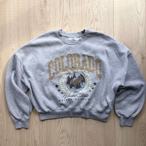 Urban Planet Sweaters - 2/20$ SWS Athletics Colorado Bear Graphic Crewneck Sweatshirt Heather Grey Small